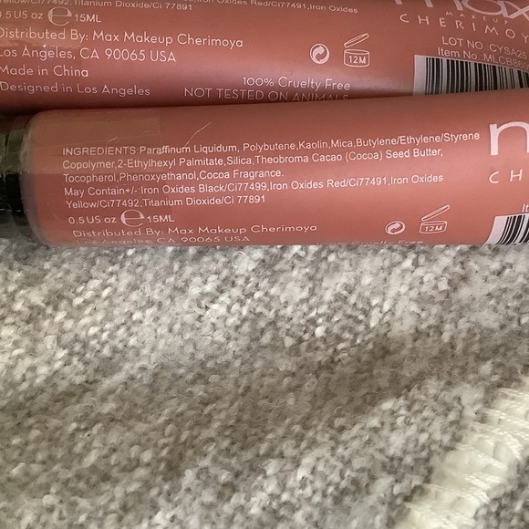 Max makeup Cocoa butter cream Lip Gloss - Picture 4 of 4